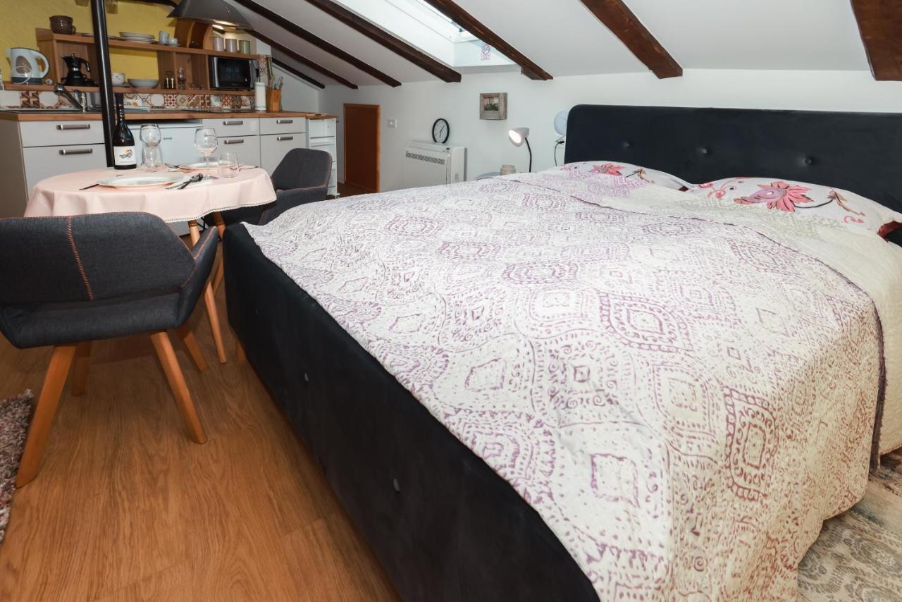 Apartmani Nad Voltun Kastav Exterior foto